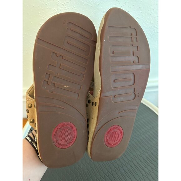 Fitflop Womens Studded Tan Suede Thong Sandals Size 7 Comfort Shoe - Picture 9 of 11